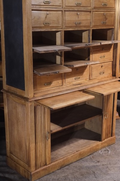 meuble de metier de notaire en chene clair